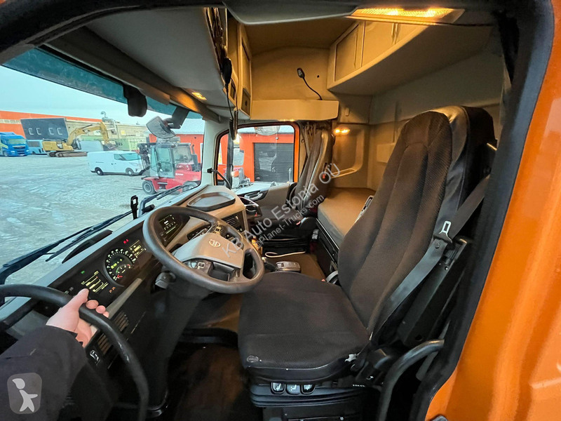 Tahač Volvo FH  6x2 HYDRAULICS