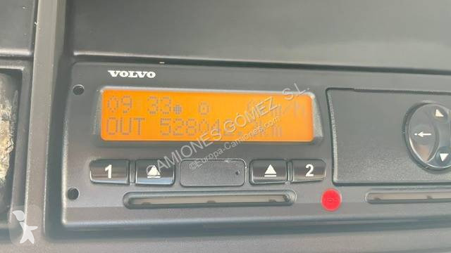 جرار Volvo