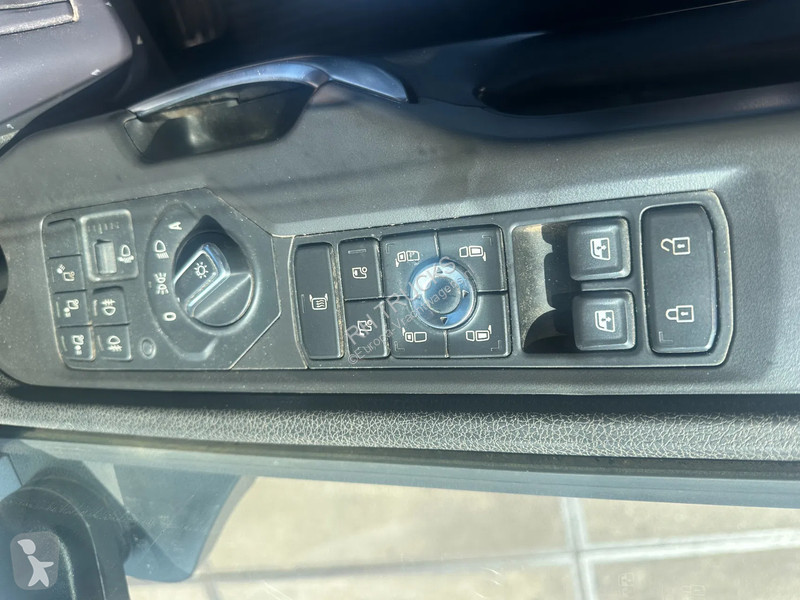 Traktor Scania S650 V8, EPSION S290 Z 96. DO...