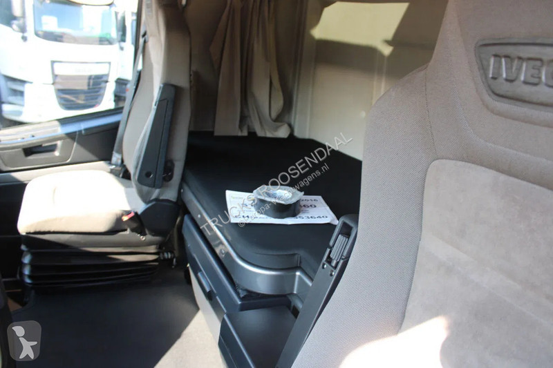 Traktor Iveco 420 + EURO 6