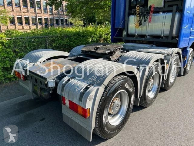 Tahač Mercedes 4155...