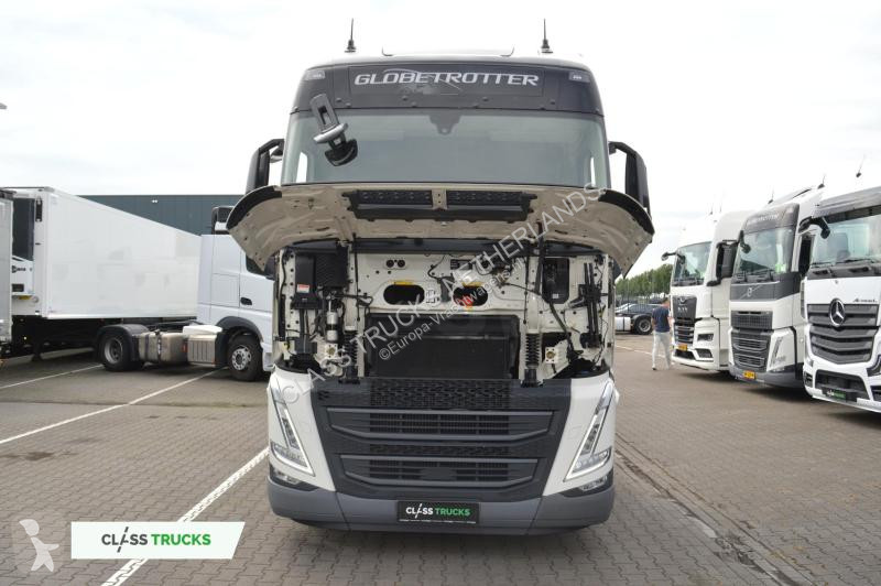 Tahač Volvo 500 Globetrotter XL Varios