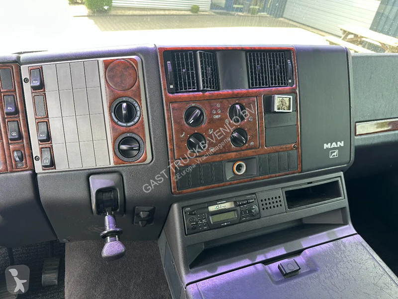 Traktor MAN 4x2 Euro 2 / 6 Cilinder / Manual /...