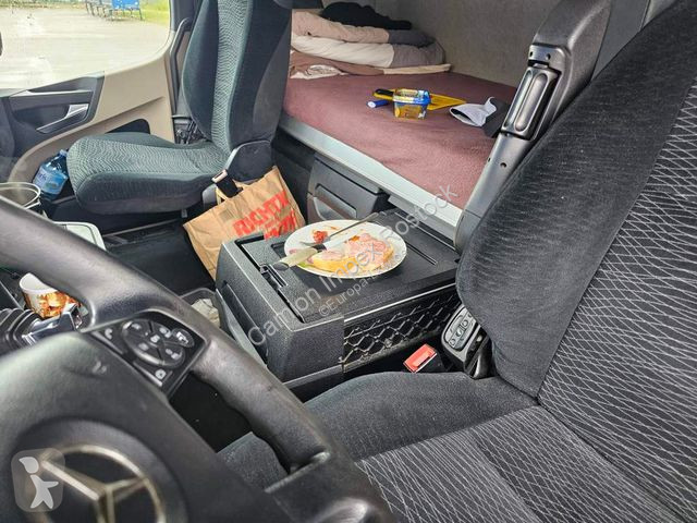 Traktor Mercedes 1843 LL mit Hubsattelkupplung...