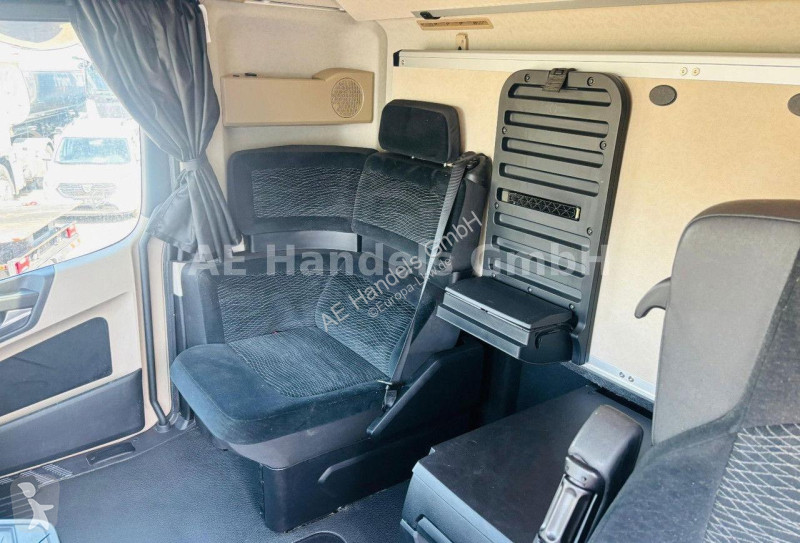 Traktor Mercedes 1853