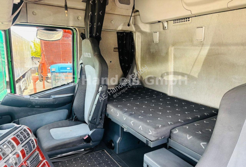 Tractor Iveco 560