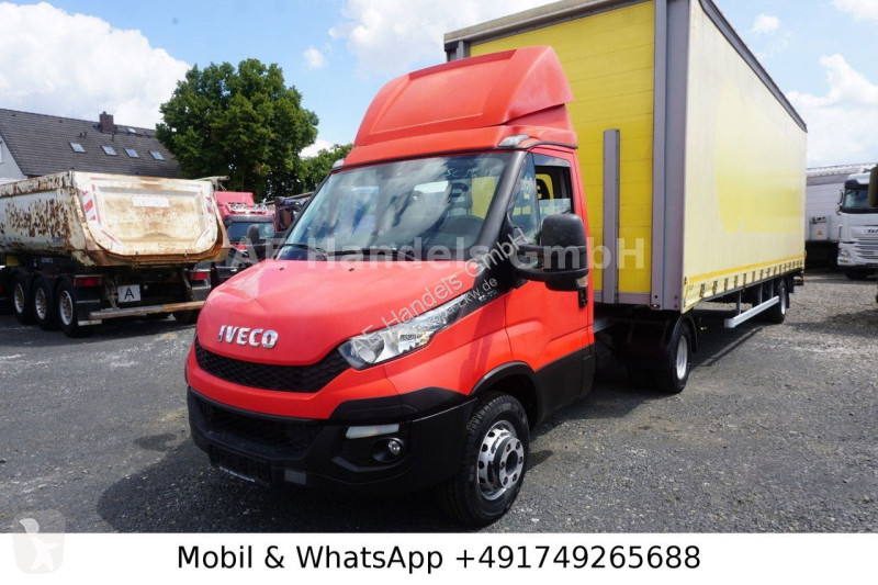 جرار Iveco 65