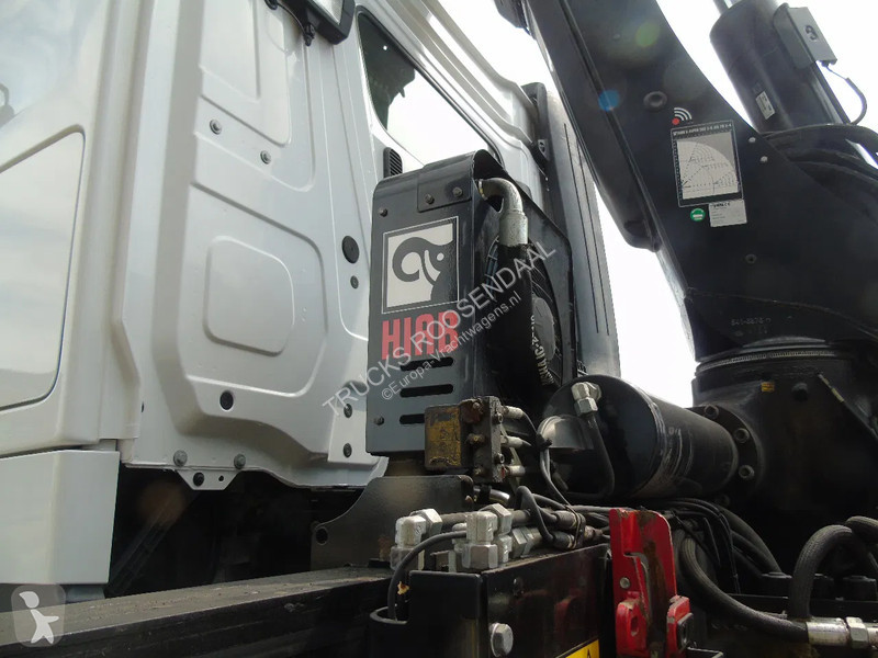 Traktor Mercedes 2051 + 4X4 + HIAB 302 E6 / JIB...