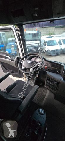 Traktor MAN 18 440