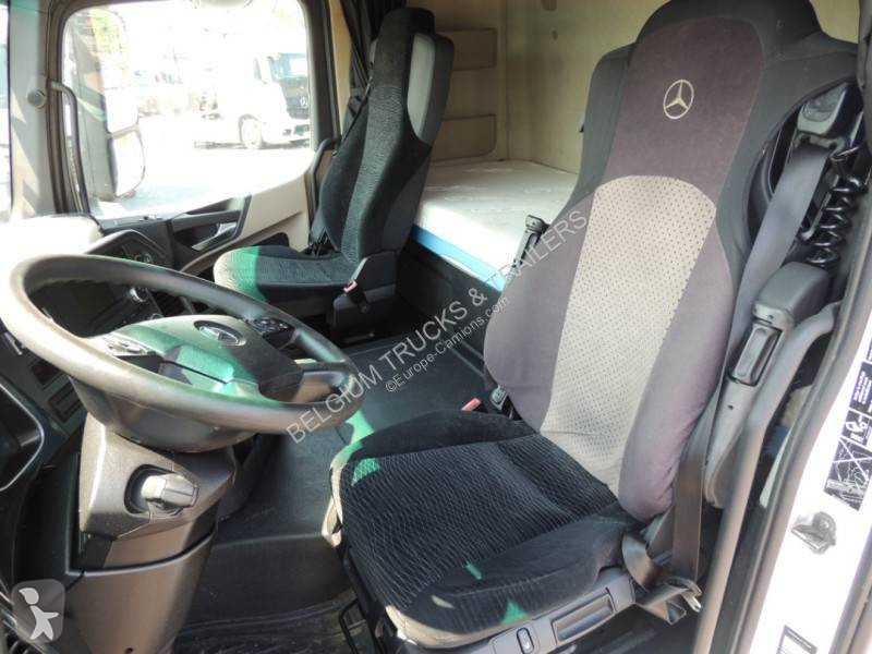 Traktor Mercedes