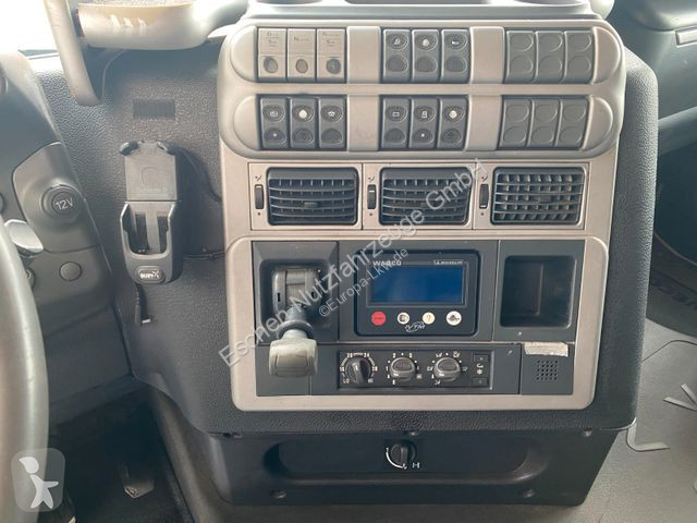 Traktor Iveco AS 440...