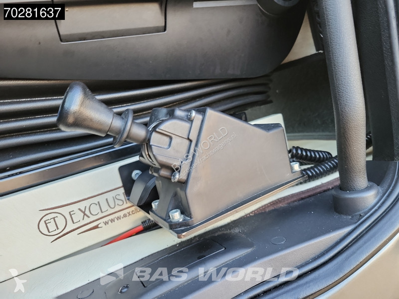 Traktor Mercedes 2163 4X2 Edition 2! GigaSpace...
