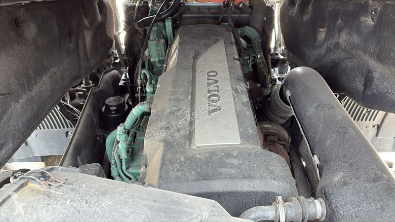 Traktor Volvo FH  (CHASSIS 2015 / PERFECT...