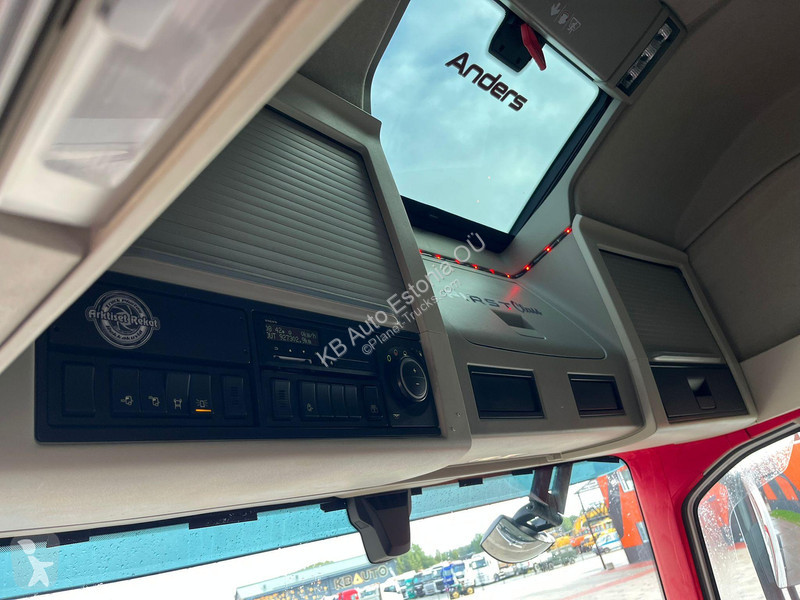 Tahač Volvo 500 6x2 GLOBE XL / RETARDER /...