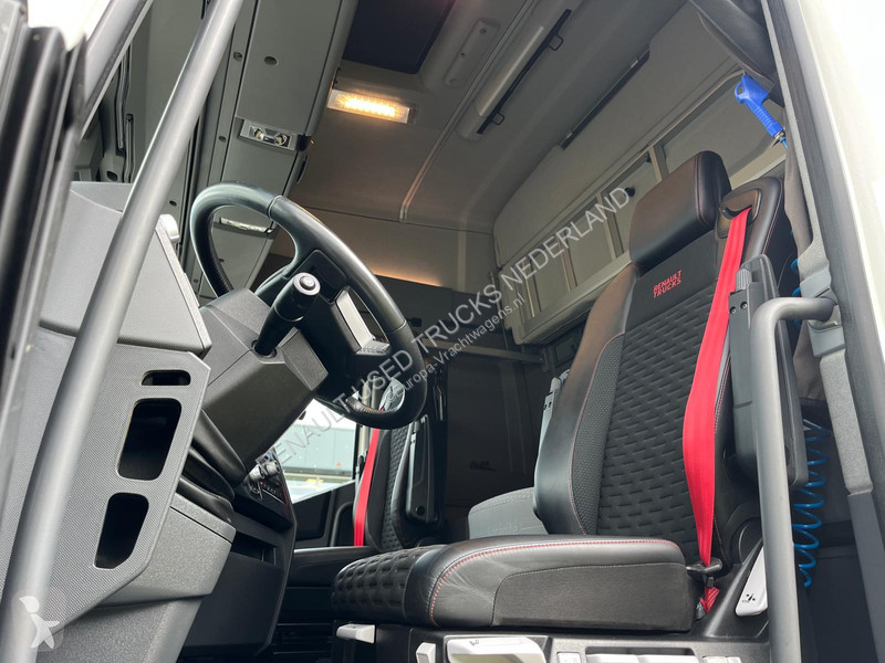 Traktor Renault T-13 EVO HIGH 520 T 4X2,...