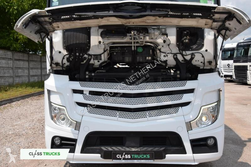 Traktor Mercedes 5 1845 BigSpace