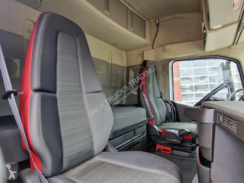 Tractor Volvo 13460 Globetrotter 4x2 -...