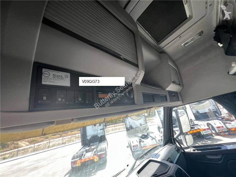 Cap tractor Volvo FH500 / RETARDER