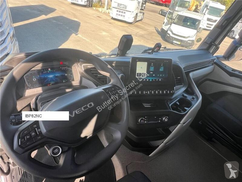 جرار Iveco S-WAY 500