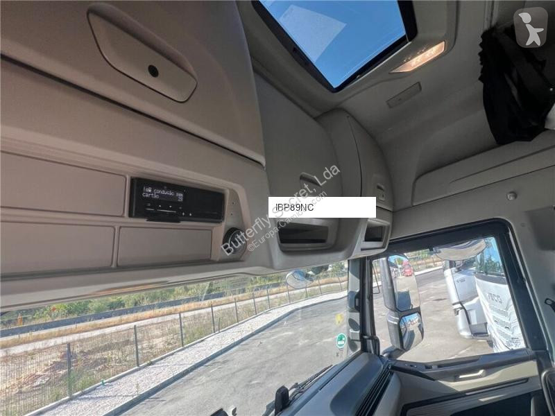 جرار Iveco S-WAY 500