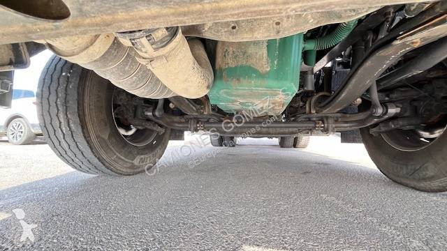 جرار Volvo