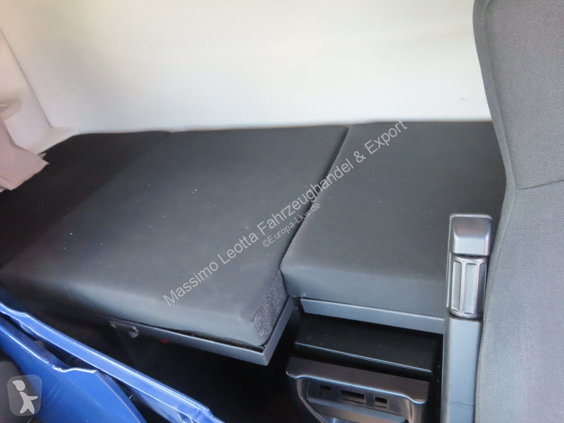 جرار Iveco S-Way 480 Intarder FZ.21