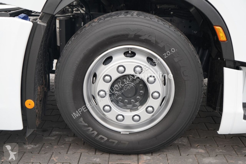 Влекач Iveco 480