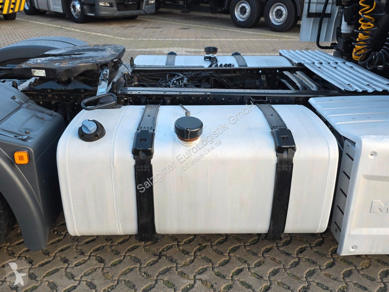 Cabeza tractora MAN 18.500 4X2 LLS-U / 2 Tanks...