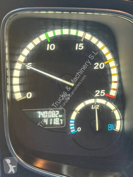 جرار Mercedes