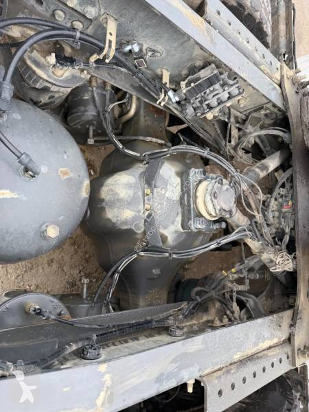 جرار Volvo