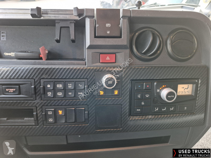جرار Renault