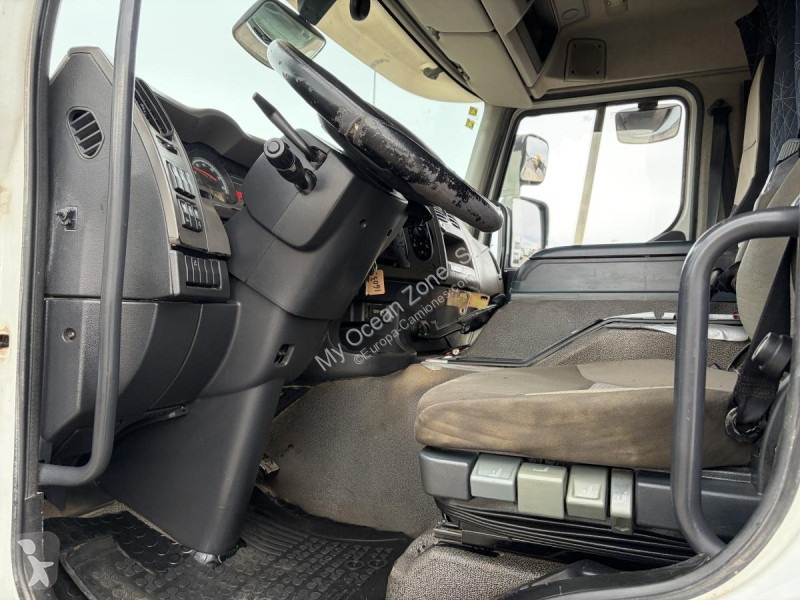 Renault 410 DXI Lander tractor unit