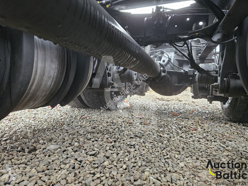جرار Renault D Wide