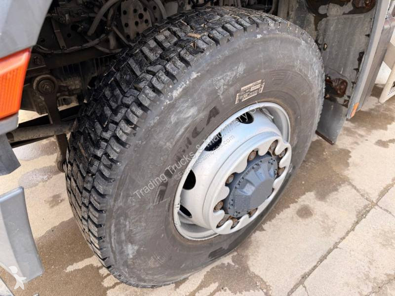 جرار Mercedes