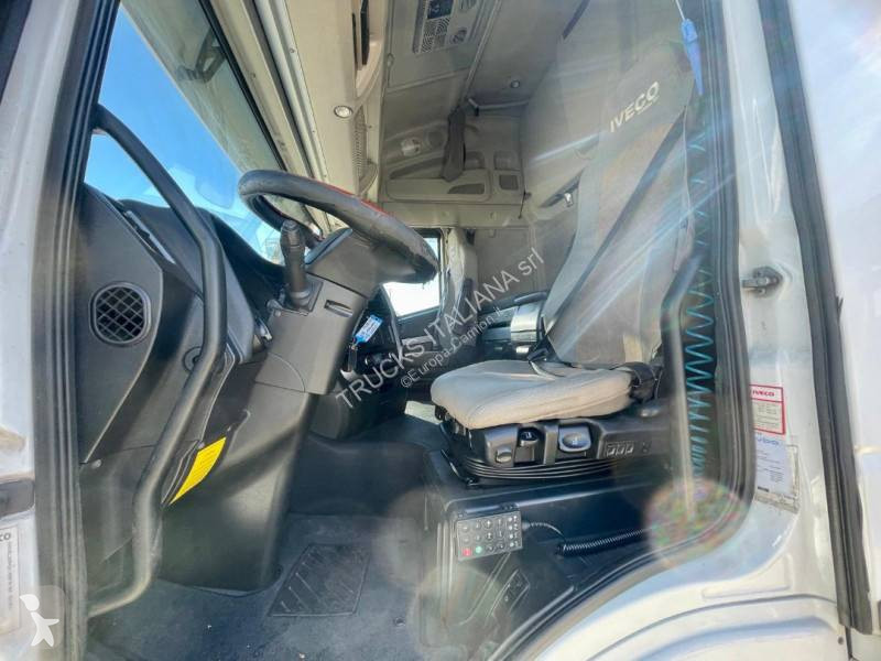 Iveco  tractor unit