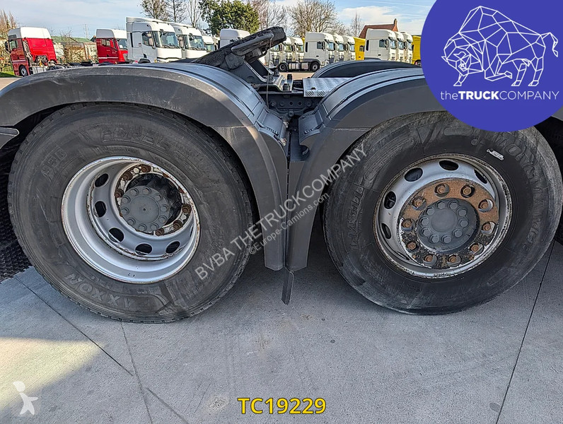 جرار Mercedes 2646