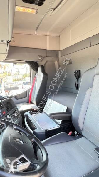 جرار Renault