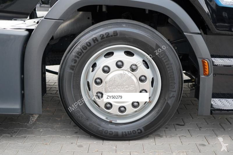 Влекач Scania S 500