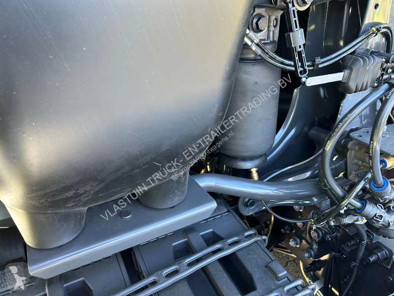 جرار Volvo 13500 | AERO | RETARDER | FULL AIR |...