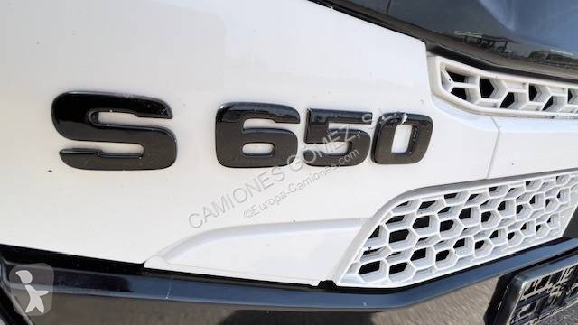 جرار Scania