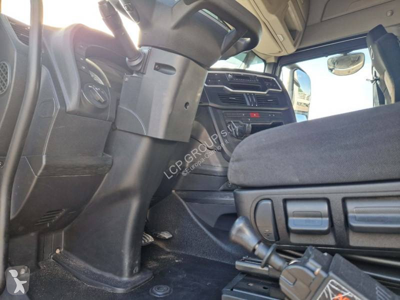 جرار Iveco