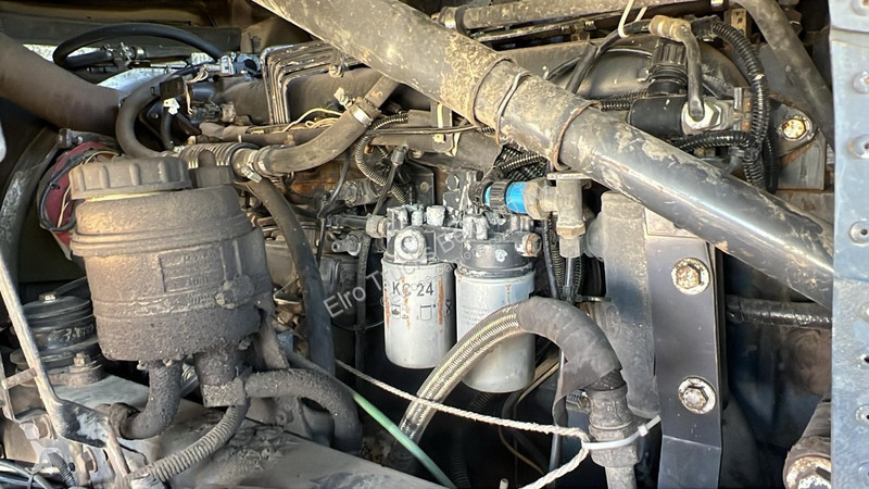 جرار Renault 400 (POMPE MANUELLE / MANUAL PUMP...