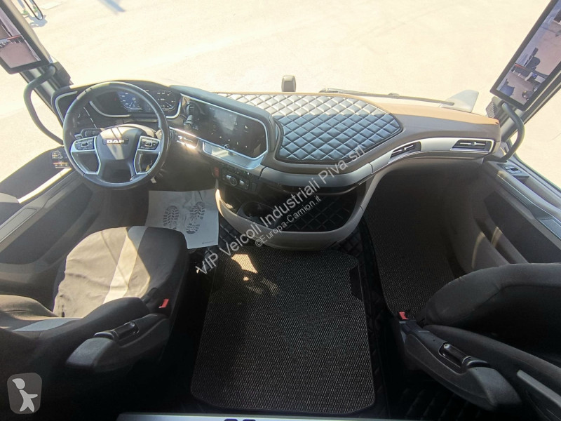 جرار DAF XG+ 530 FT