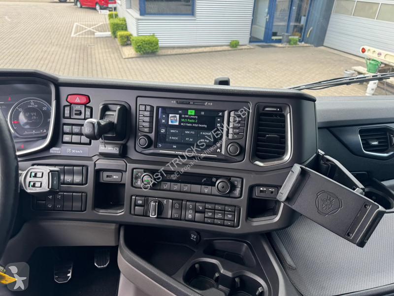 جرار Scania R580 V8 6x2 Boogie Full Air...