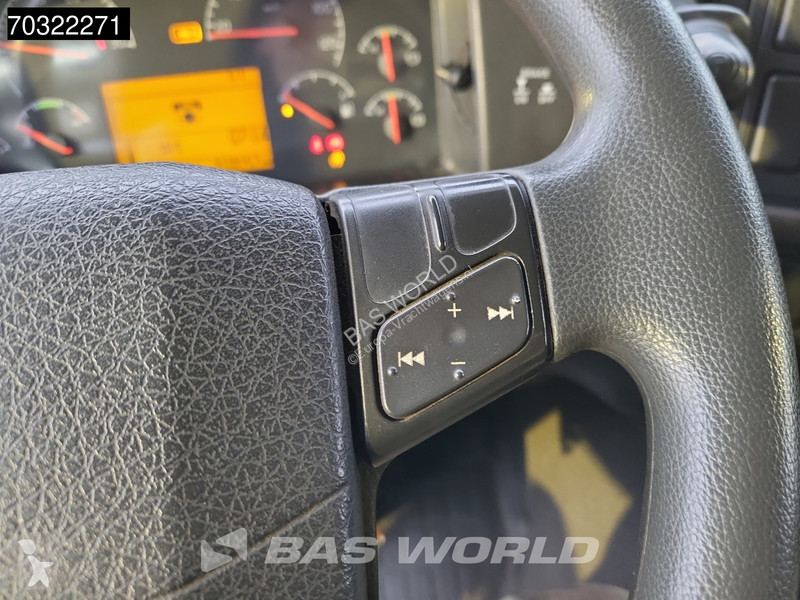 جرار Volvo 260  4X2 Low-Mileage! Manual...
