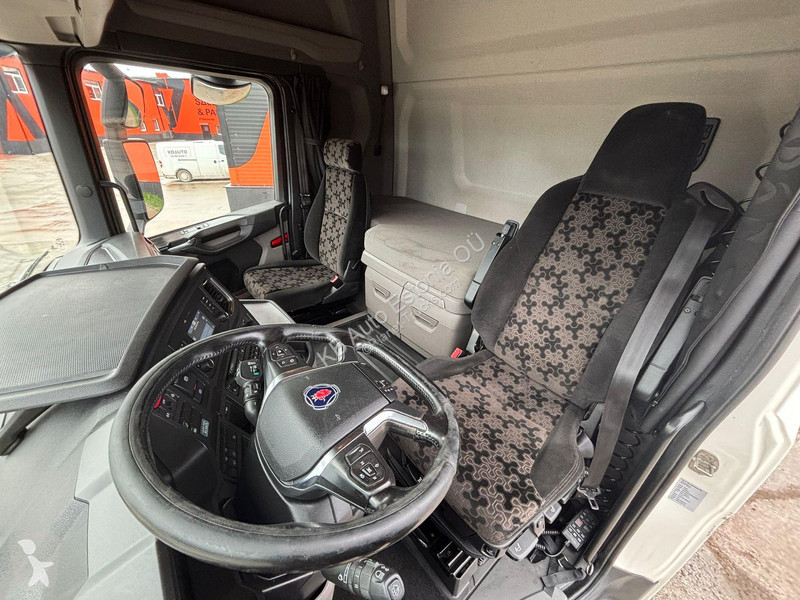 جرار Scania 410 6x2