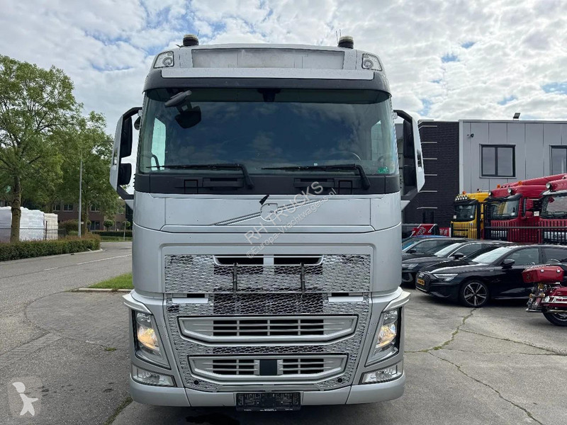 Trattore Stradale Volvo 460 6X2 PALFINGER 2300...