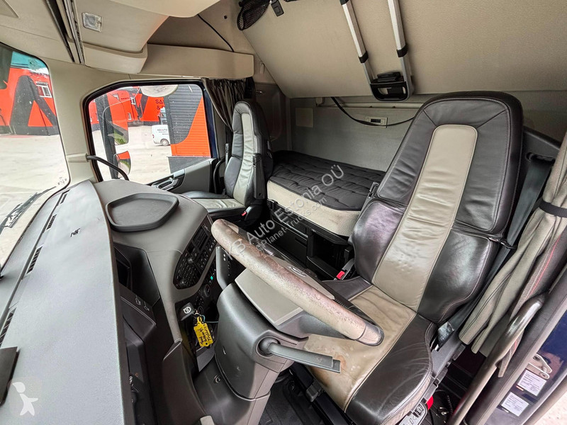 Traktor Volvo 6x4 GLOBE XL / RETARDER /...