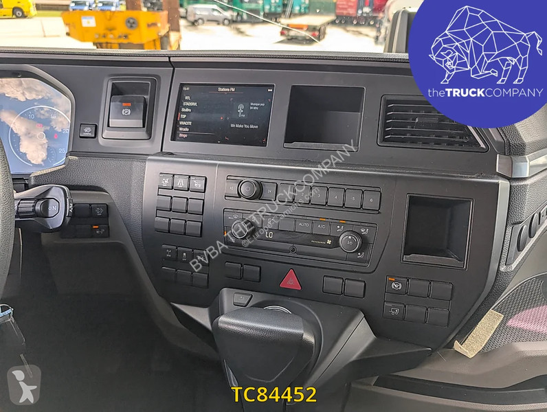 جرار MAN 18.470