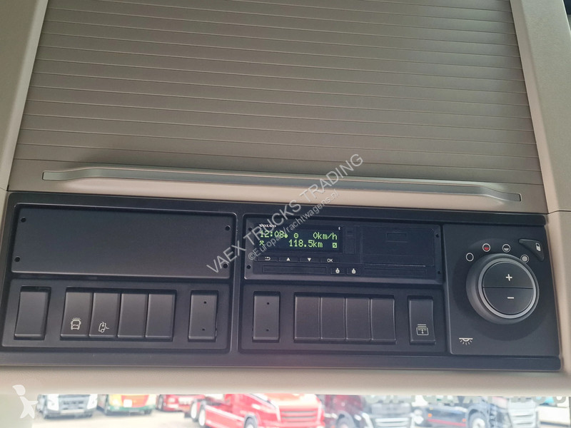Traktor Volvo 13500 Globetrotter XL 4x2 - NEW -...